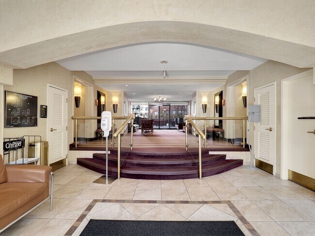 Building Photo - 950 25th St NW