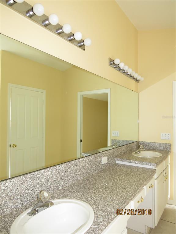 Building Photo - 9427 Hunters Pond Dr