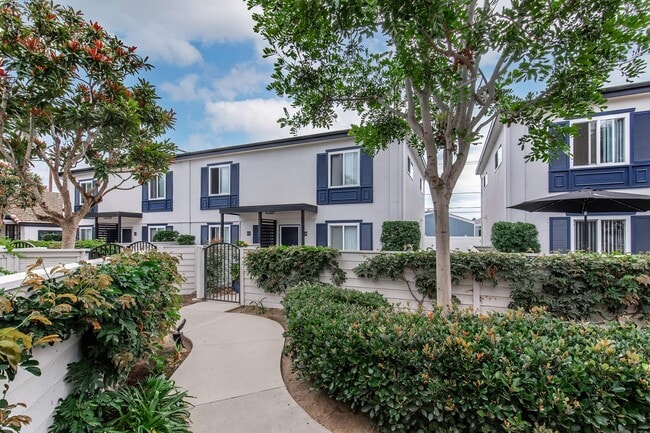 Building Photo - Sandpointe Cove Apartment Homes