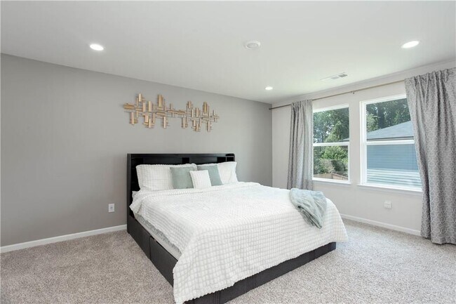 Building Photo - 607 Runnel Dr