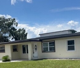 Building Photo - 5008 N Tampania Ave