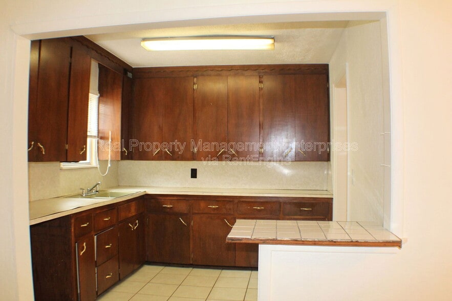 Building Photo - 1129 SW 35th St