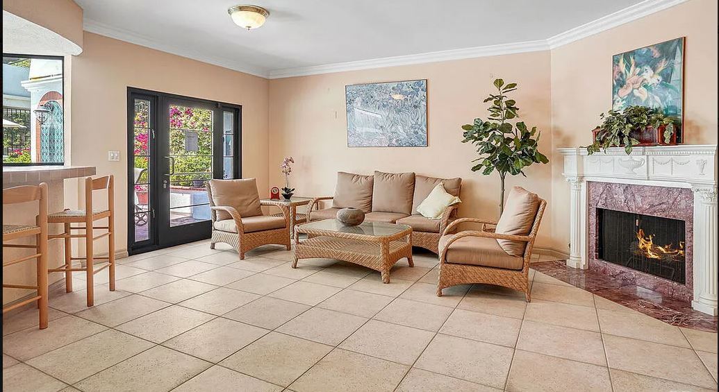 Rec Room - 521 Montana Ave