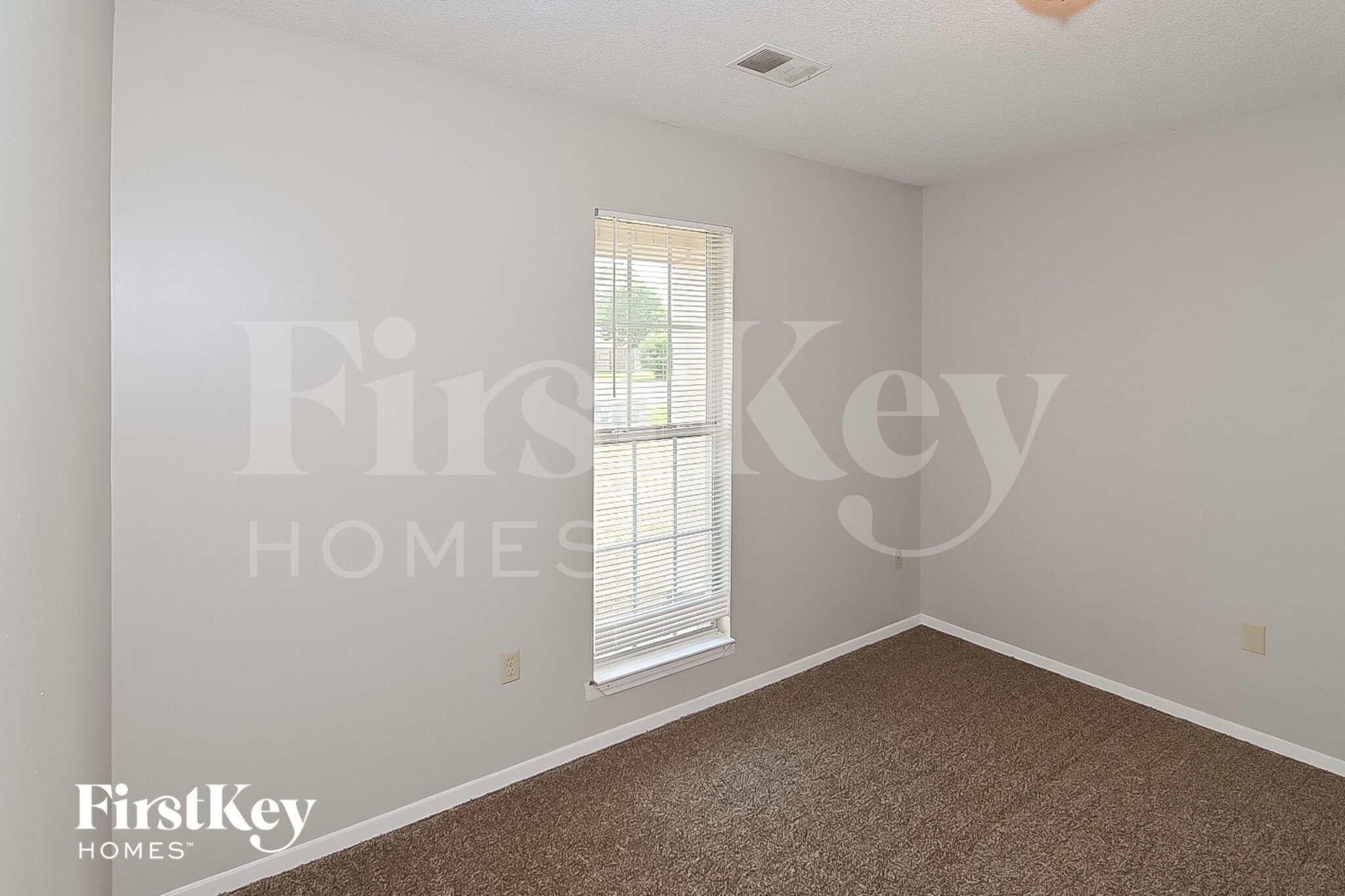 Building Photo - 3431 Golden Oaks Dr