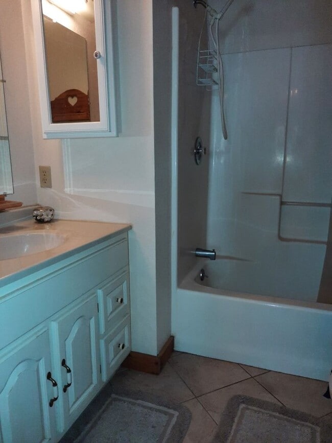 Building Photo - $1,600 - 4 Bedroom 2 Bathroom Furnished Log Cabin on the Creek