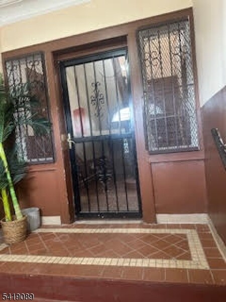 Building Photo - 216 Sunset Ave