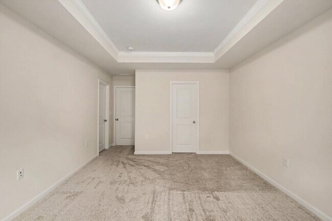 Building Photo - 909 Falls Grove Trl