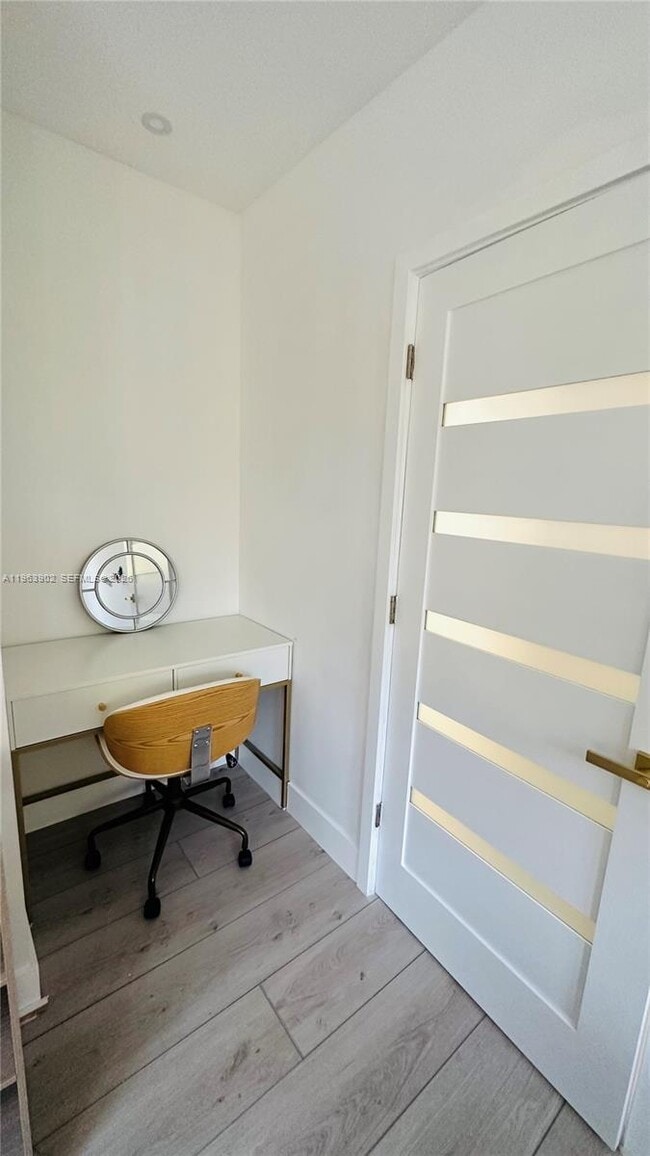 Building Photo - 1668 SW 20th St