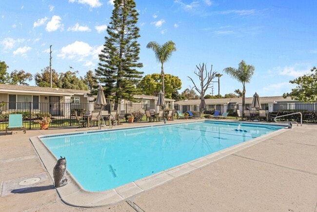 Building Photo - Wonderful Location & Value in Oceana 55+ Community