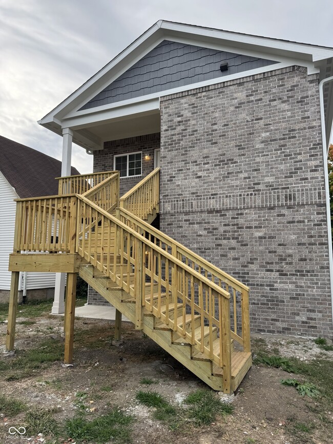 Building Photo - 2143 Columbia Ave