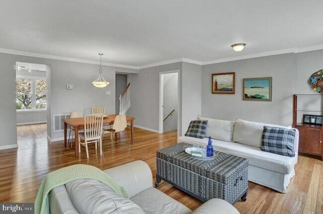 Building Photo - 94 Blueridge Ct