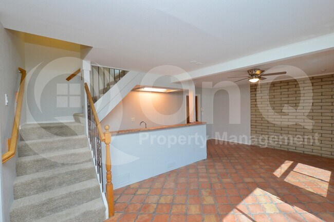 Building Photo - 1623 E Palmcroft Dr