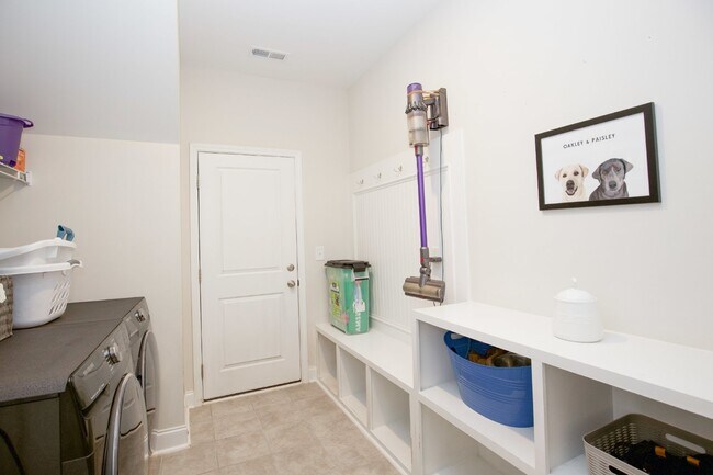 Building Photo - Gorgeous 4 bedroom home in Vass