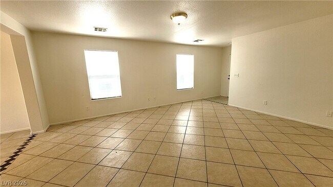 Building Photo - 5745 W Dewey Dr