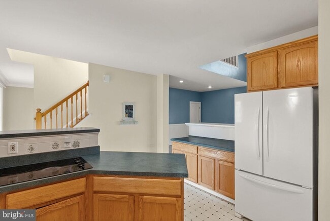 Building Photo - 943 Castle Rock Ln