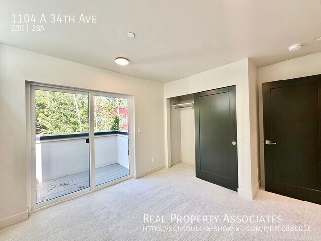 Building Photo - 1104 A 34th Ave