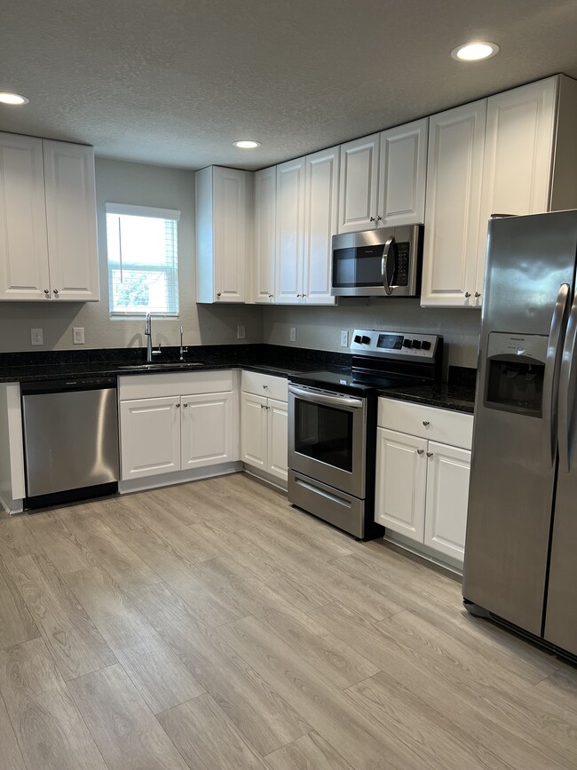 Building Photo - 5834 Machaela Trace