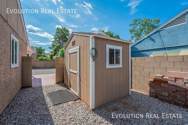 Building Photo - 6443 E Sandra Terrace