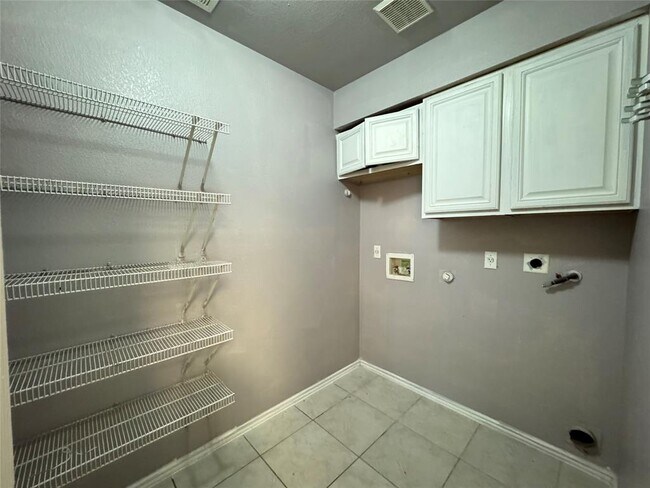 Building Photo - 1412 Vanilla Bean Dr