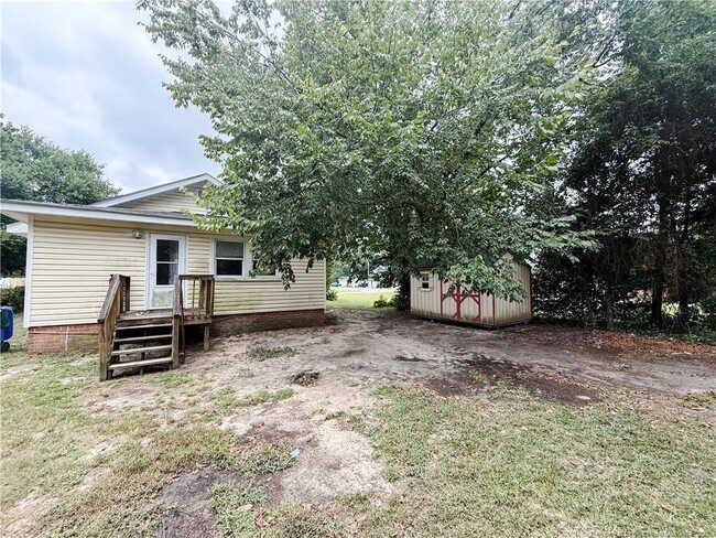 Building Photo - 316 Broadfoot Ave