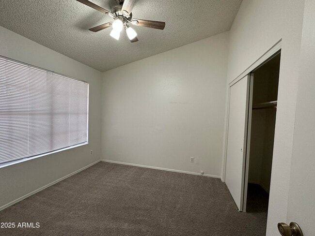 Building Photo - 15013 N 60th Dr