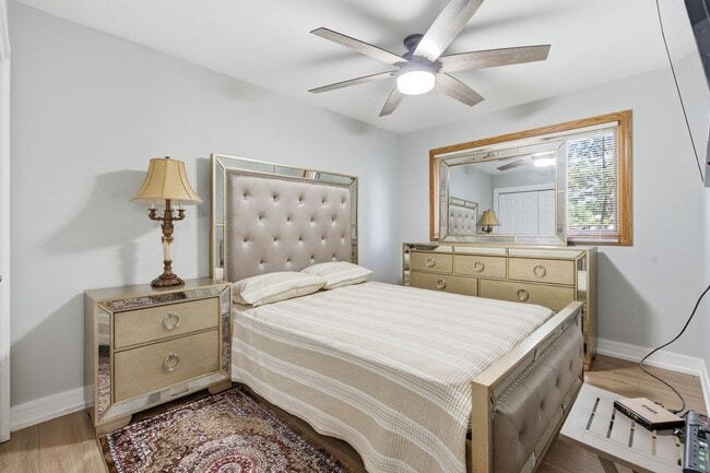 Building Photo - 14433 Mallard Dr