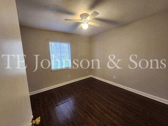 Building Photo - Morgan Park Apartments