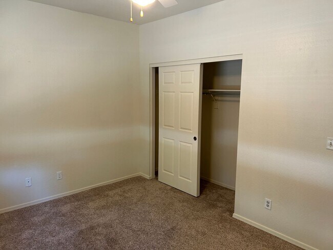 Building Photo - Available for immediate occupancy 4 bedroo...