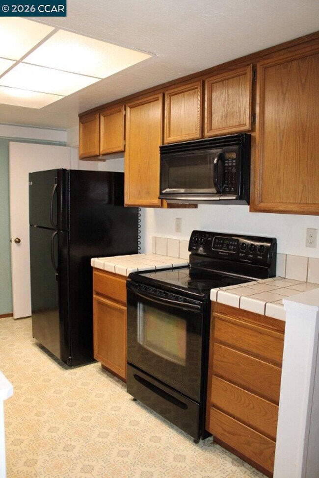 Building Photo - 3614 Stoneglen S