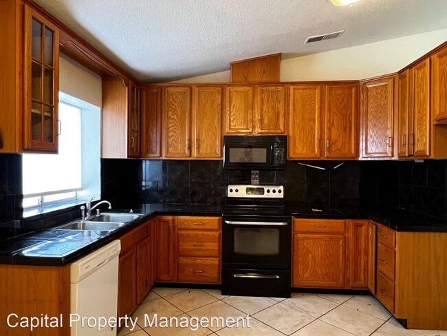 Building Photo - 3 br, 2 bath House - 9686 Gruwell Way