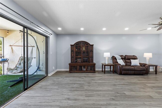Building Photo - 3600 Magnolia Ridge Cir
