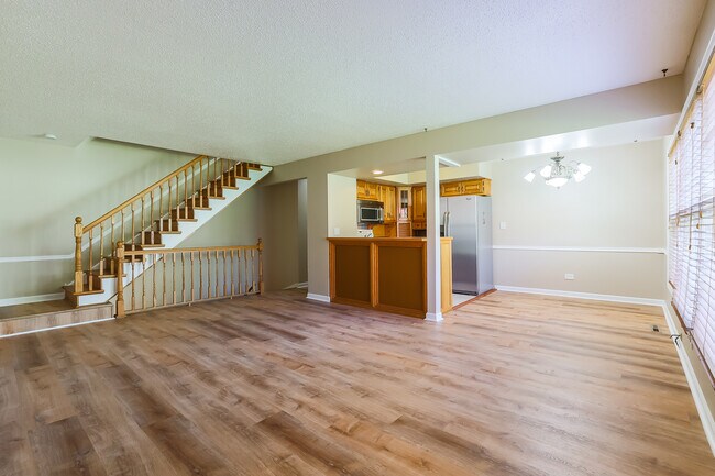 Building Photo - 1428 Inverrary Ln