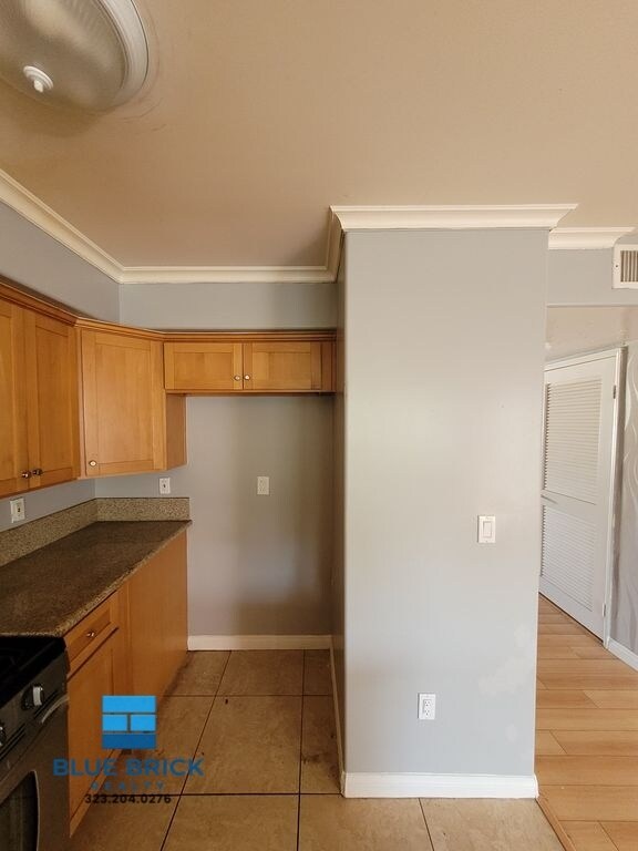 Building Photo - 13623 Sherman Way