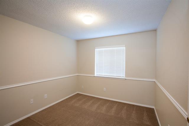 Building Photo - 1118 Water Oak Way