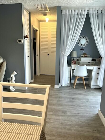 Building Photo - 2551 Emory Dr W