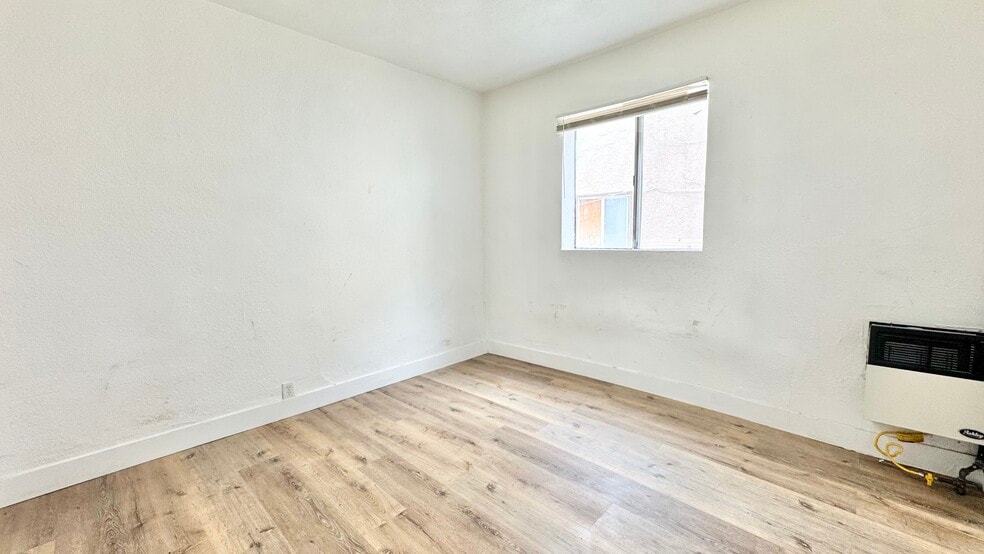Building Photo - 410 Witmer St