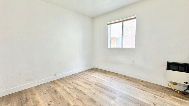 Building Photo - 410 Witmer St