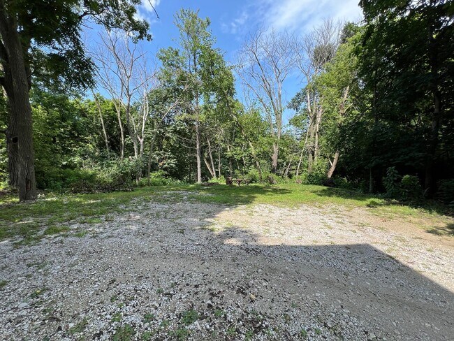 Building Photo - Woodland Duplex (3019/3021)