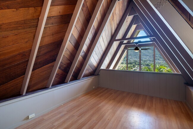 Building Photo - 3270 Huelani Dr