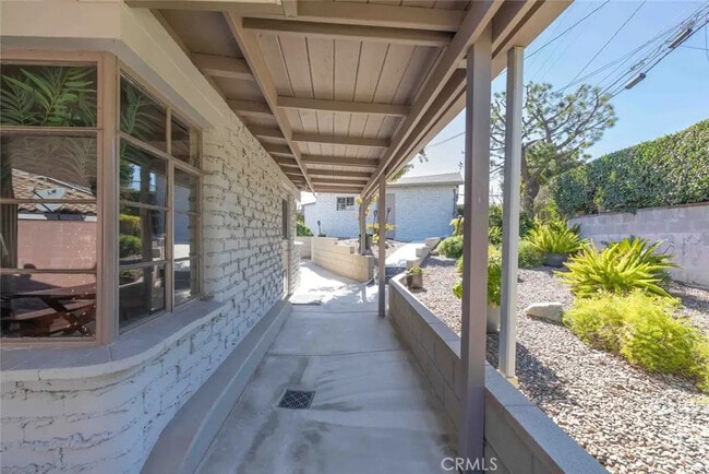Building Photo - 7710 Valle Vista Dr