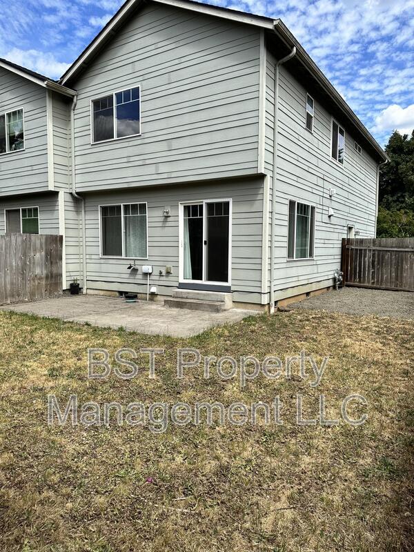 Building Photo - 227 Pioneer Dr