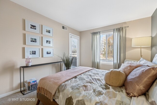 Building Photo - 1617 Westminster Dr