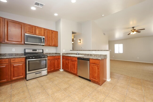 Building Photo - 8187 S Camino SERPE