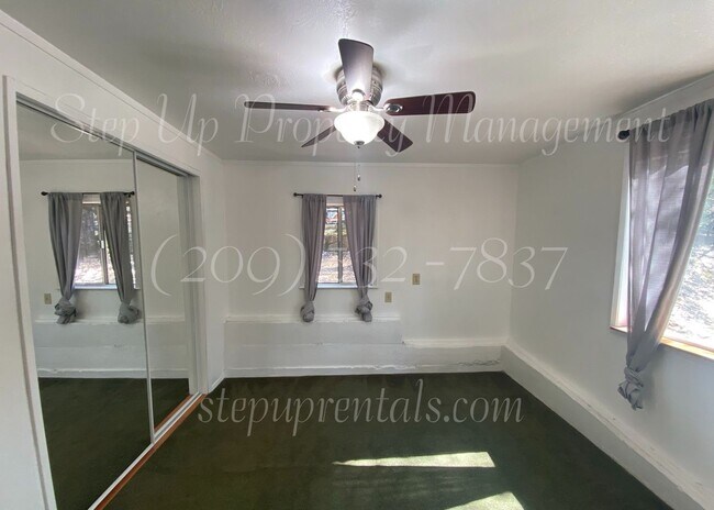 Building Photo - 17350 Mt Everest Ct