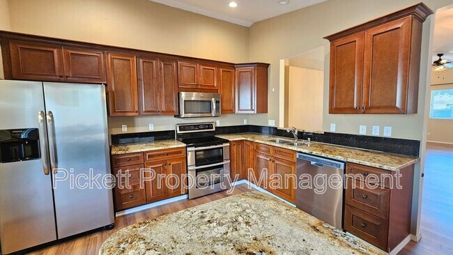 Building Photo - 1506 N Cambrian Ave