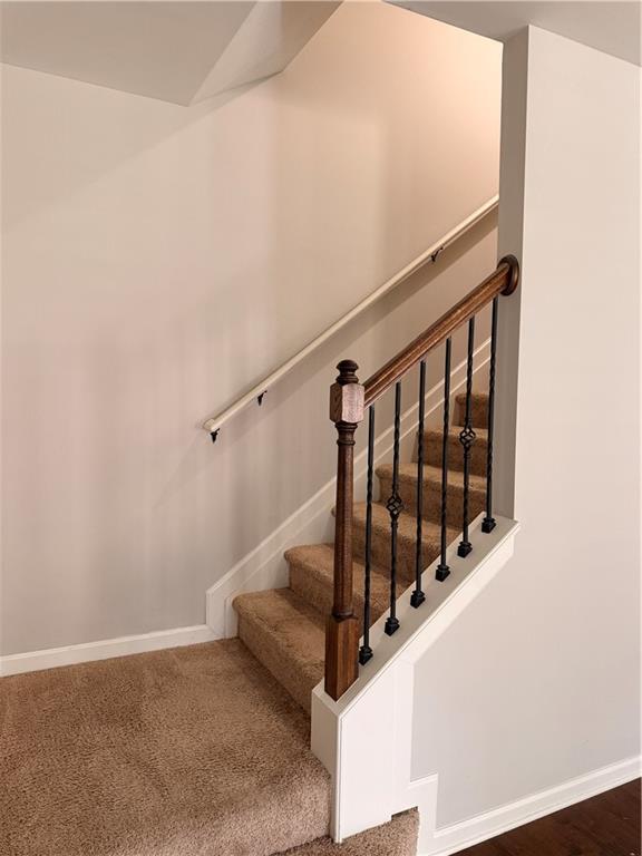 Building Photo - 559 Madison Park