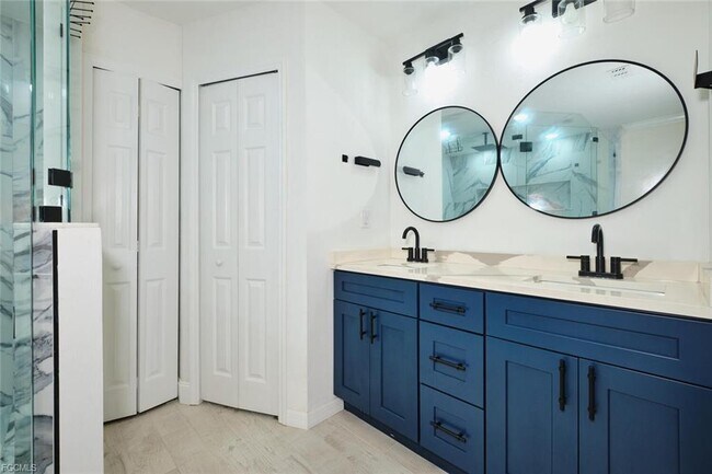 Building Photo - 2614 SE 12th Pl