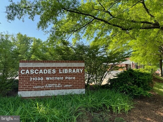 Building Photo - 46342 Summerhill Pl