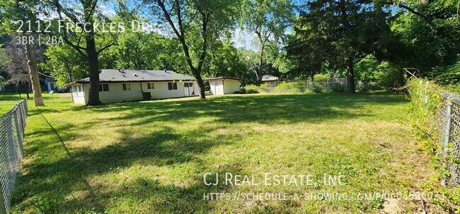 Building Photo - 2112 Freckles Dr