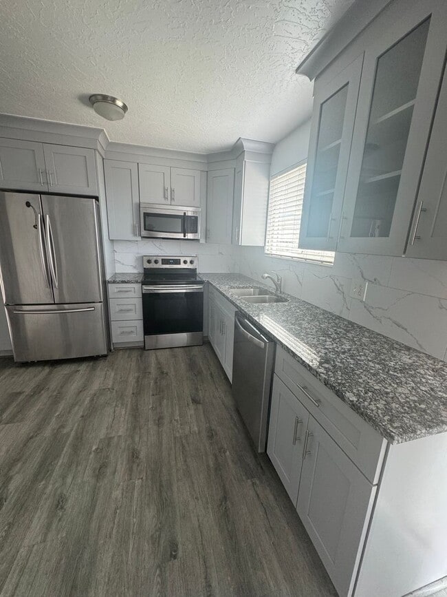 Building Photo - Beautiful Ogden Home for Rent!